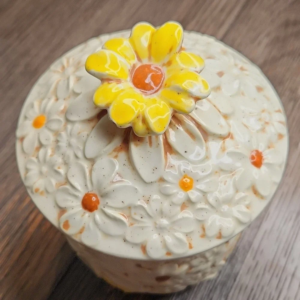 Vintage Cookie Jar Canister Flowers Daisy Butterfly Cream Orange Yellow Brown - Picture 3 of 12